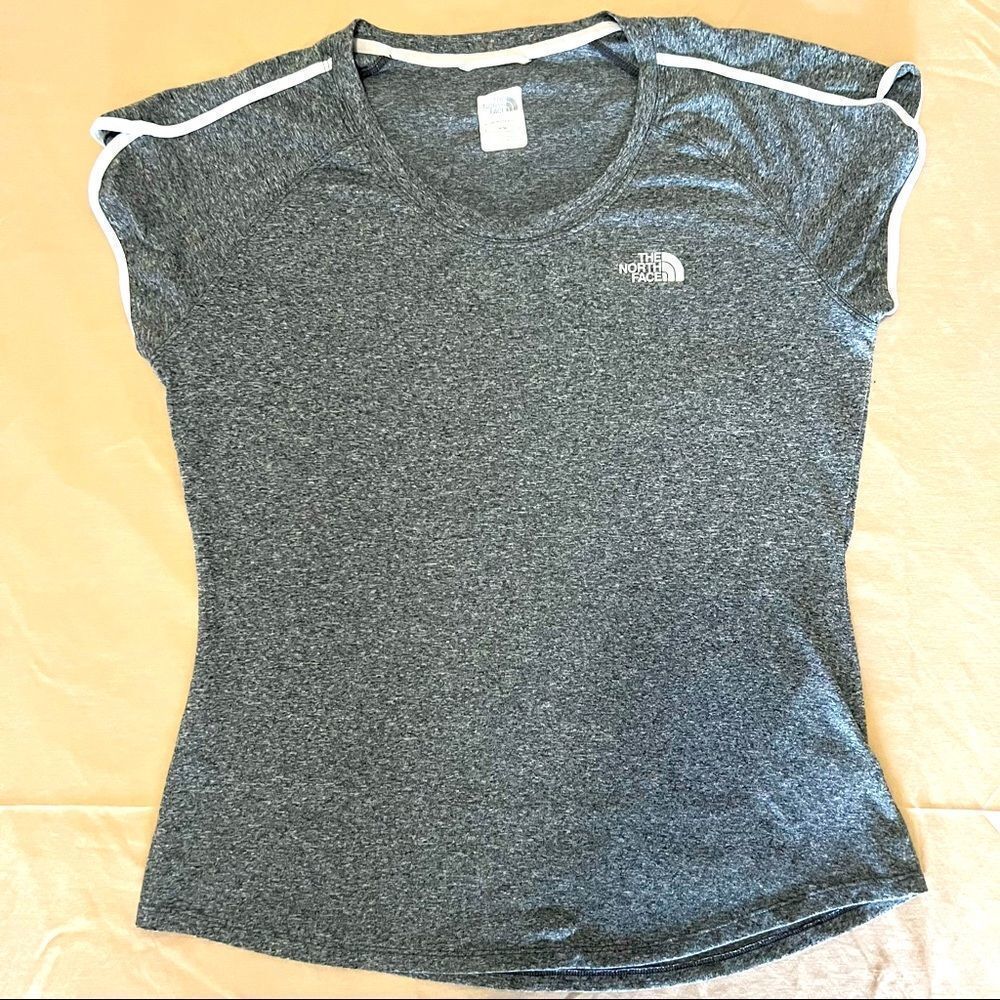 The north face t-shirt in a size medium.